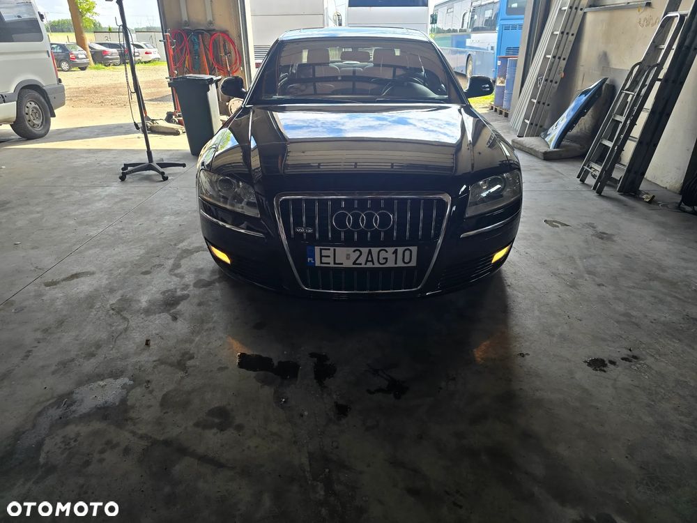Audi A8 W12 quattro Langversion - 2