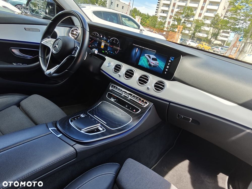 Mercedes-Benz Klasa E 220 d 4-Matic Avantgarde - 11