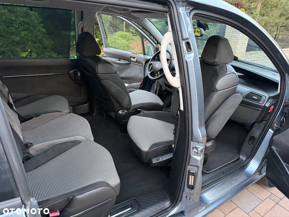 Peugeot 807 HDi 135 Allure - 19
