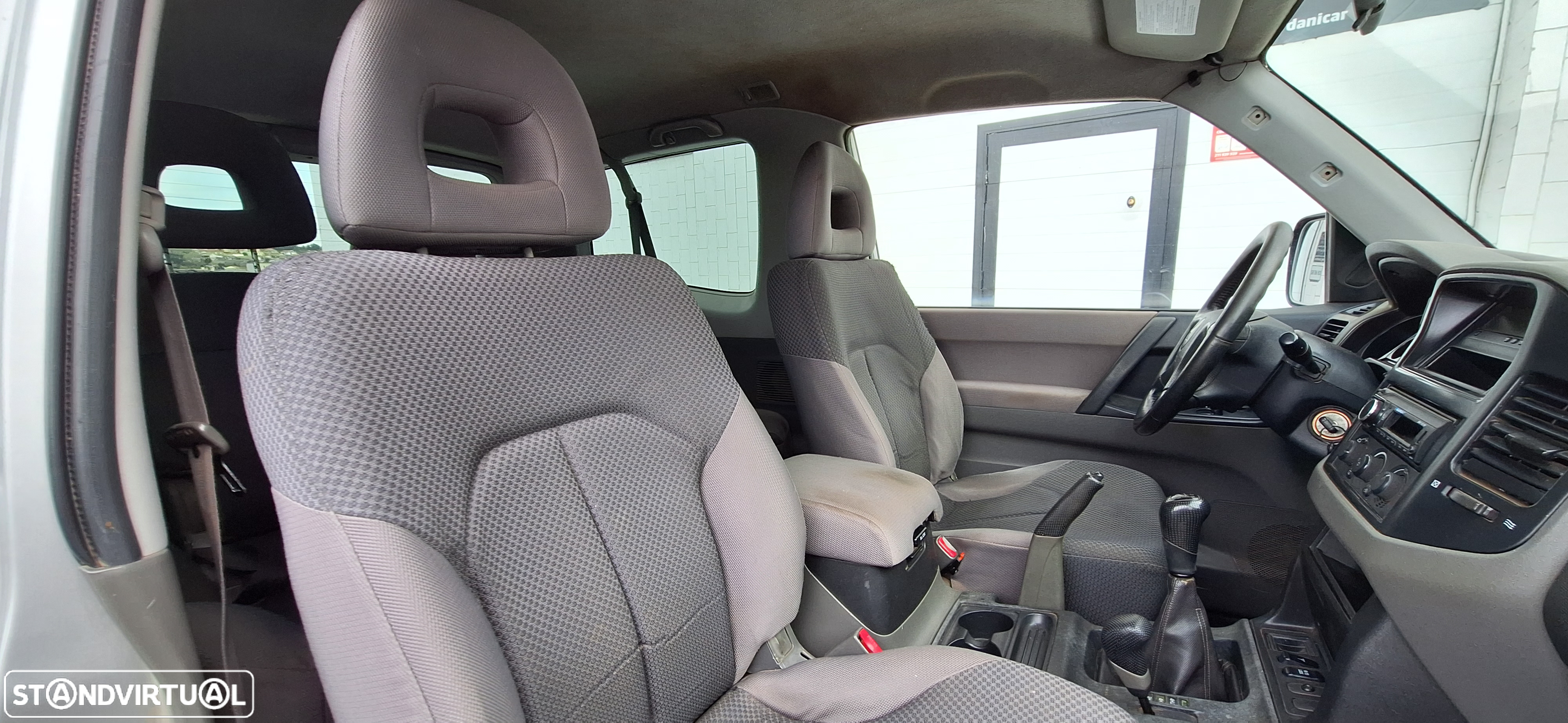 Mitsubishi Pajero 3.2 DI-D GLS - 13