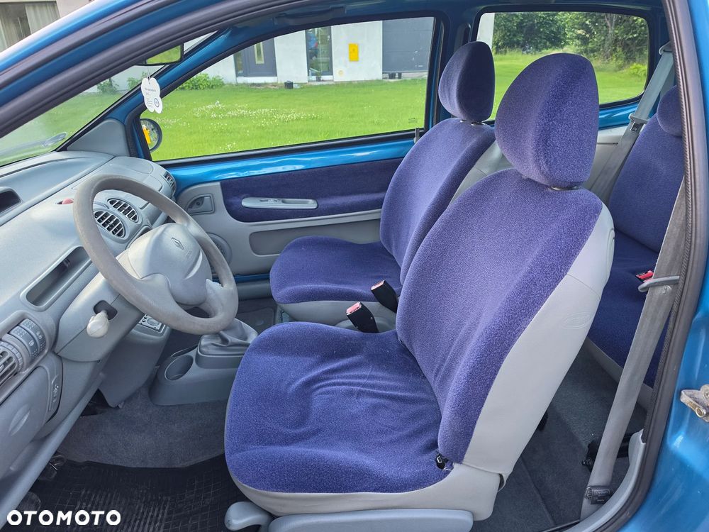Renault Twingo 1.2 Privilege - 6