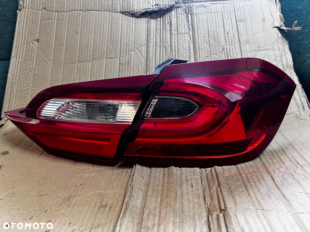 Ford Fiesta MK8 St Line Lampy tył LED prawa strona kpl H1BB13A602BH/ H1BB13404BH - 1