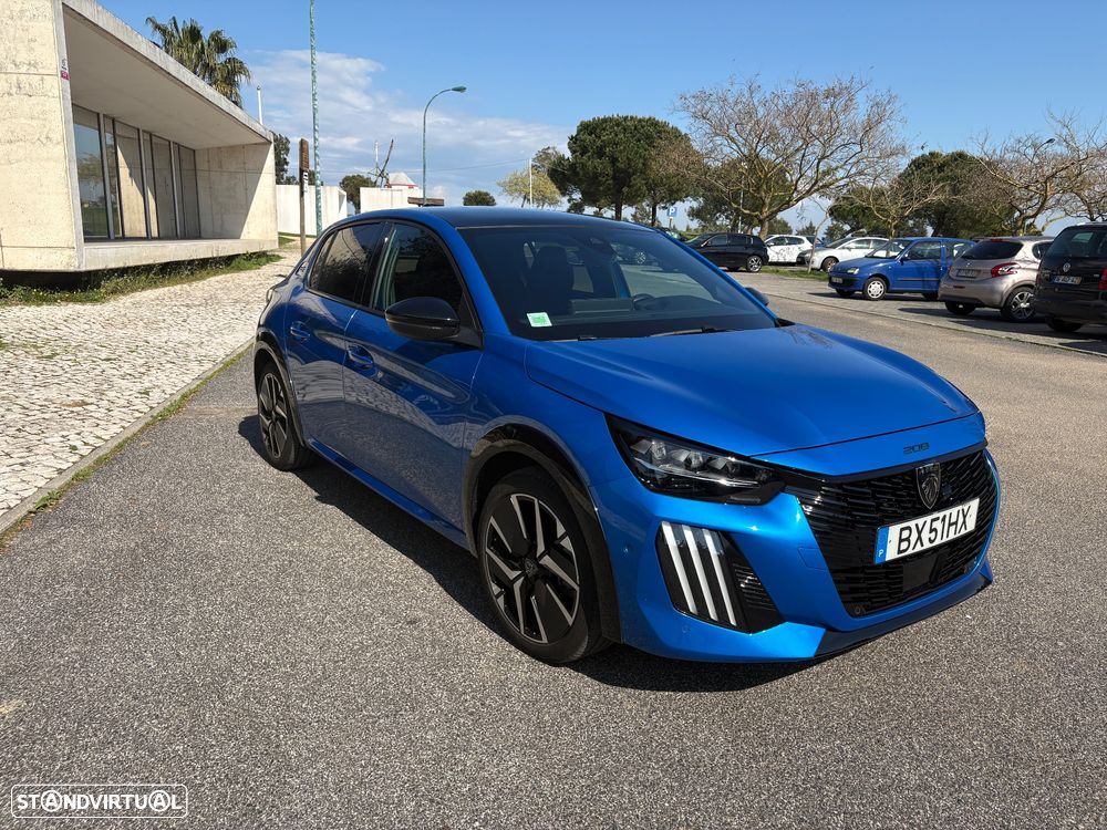 Peugeot e-208 GT - 9