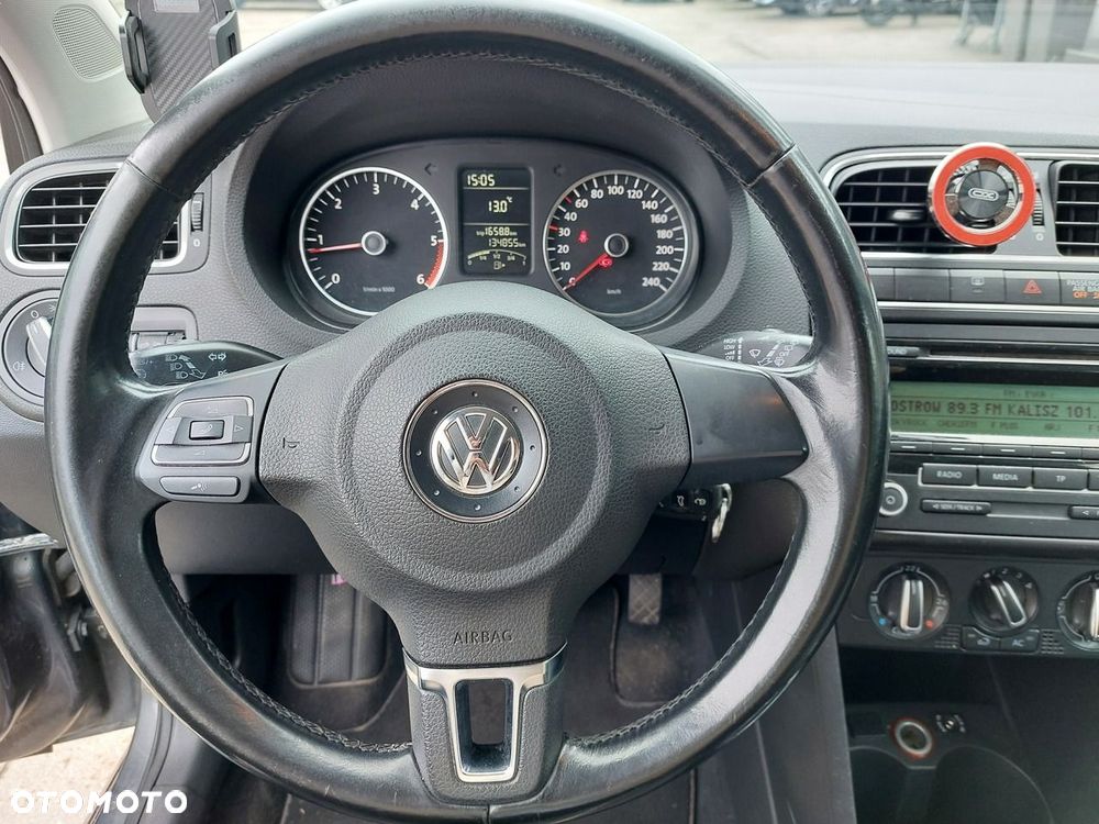 Volkswagen Polo - 19