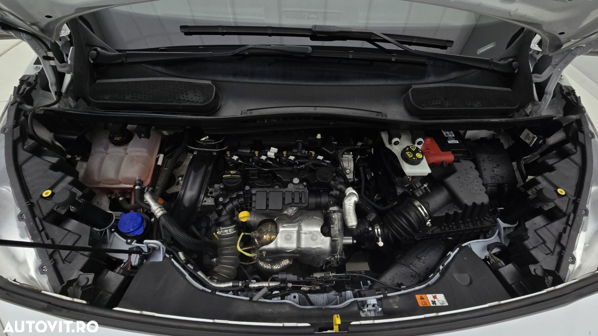Ford Transit Connect - 24