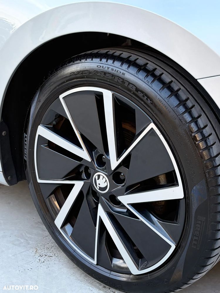 Skoda Octavia 2.0 TDI DSG Style - 29