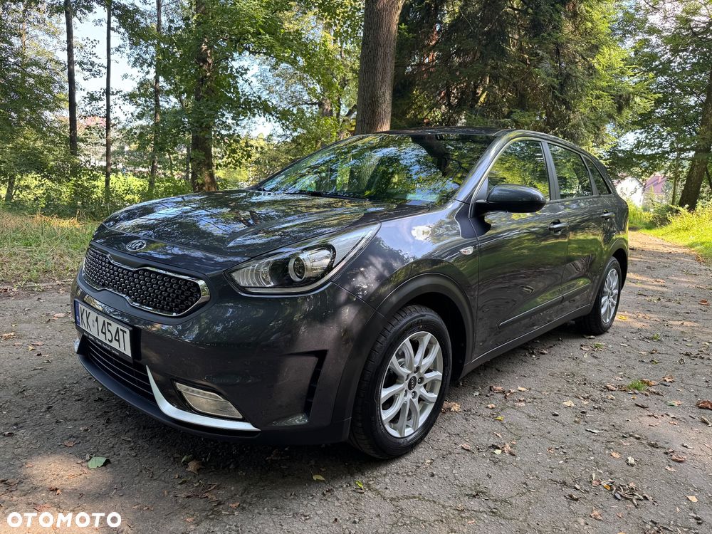 Kia Niro 1.6 GDI Hybrid M - 2