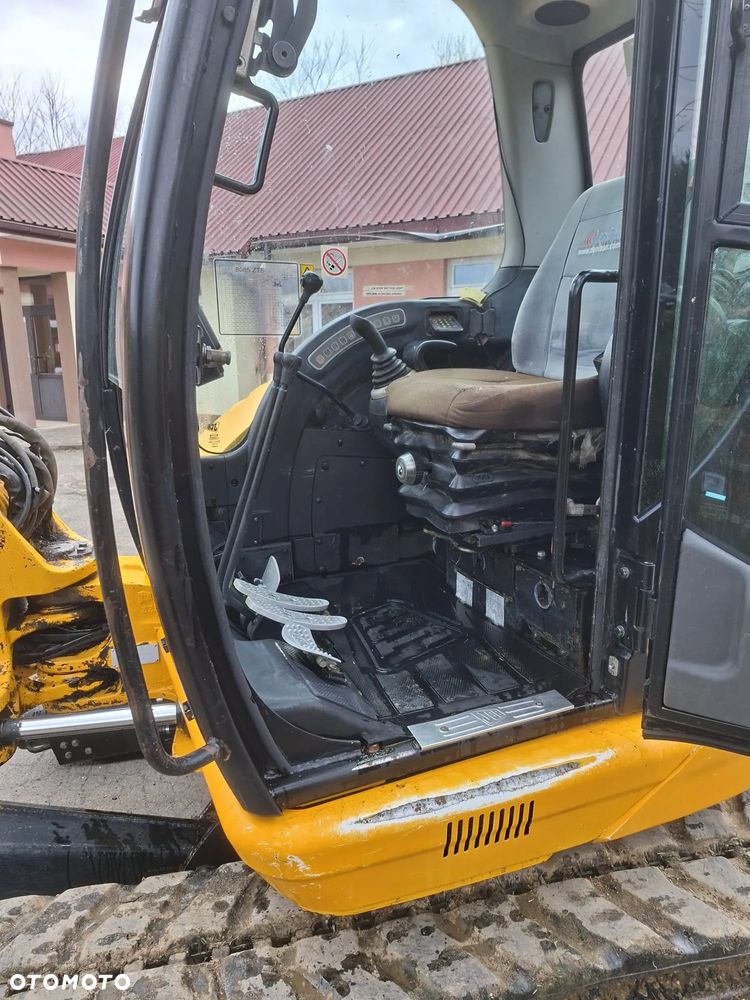 JCB 8085 - 7