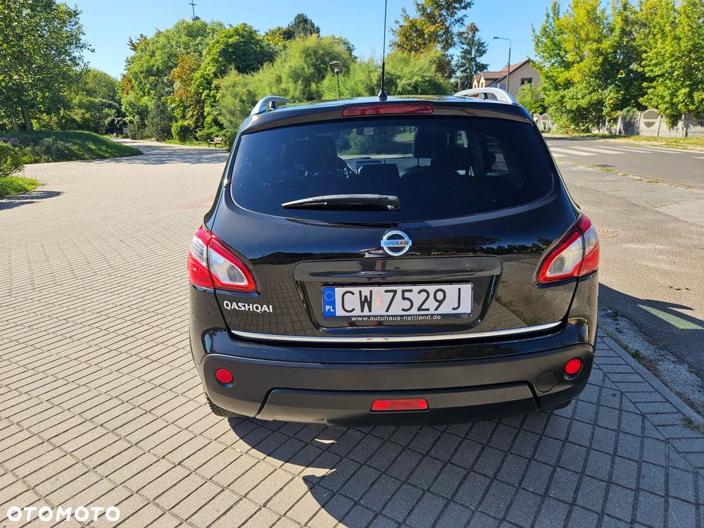 Nissan Qashqai 2.0 4x4 visia - 27