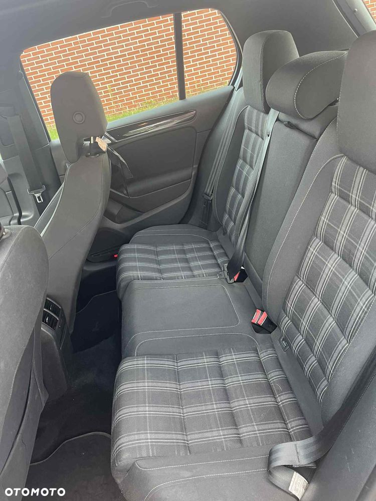 Volkswagen Golf 2.0 TDI GTD - 7