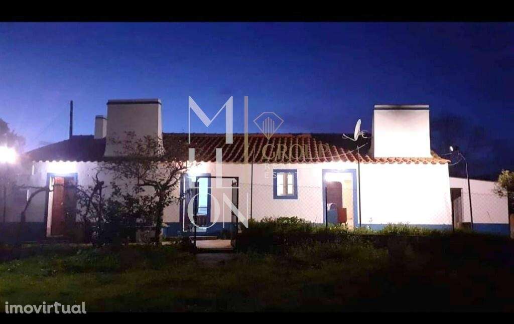 Monte de 405,750m2 com casa parcialmente renovada em Grândola - Grande imagem: 2/41