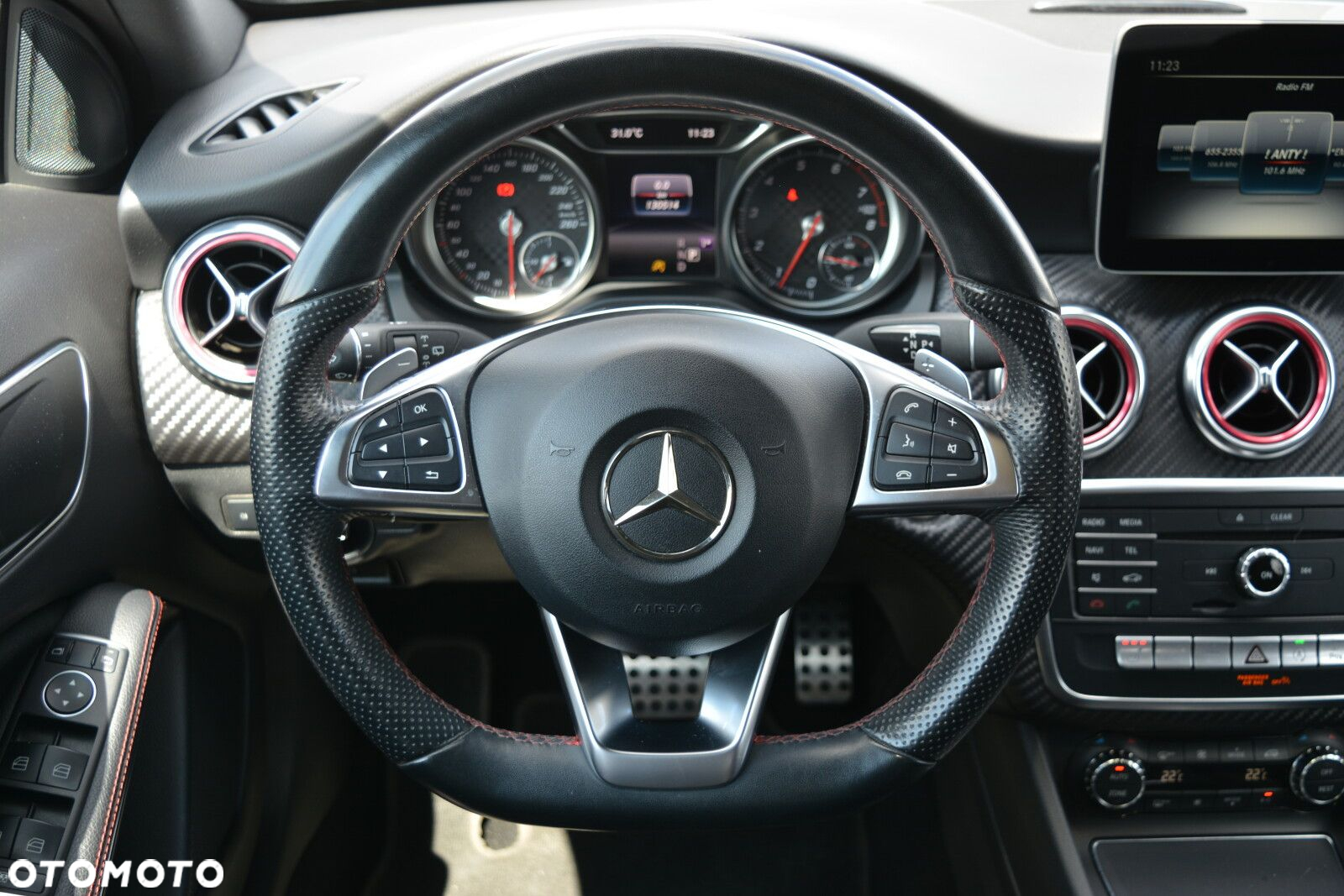 Mercedes-Benz Klasa A 220 4-Matic AMG Line - 13
