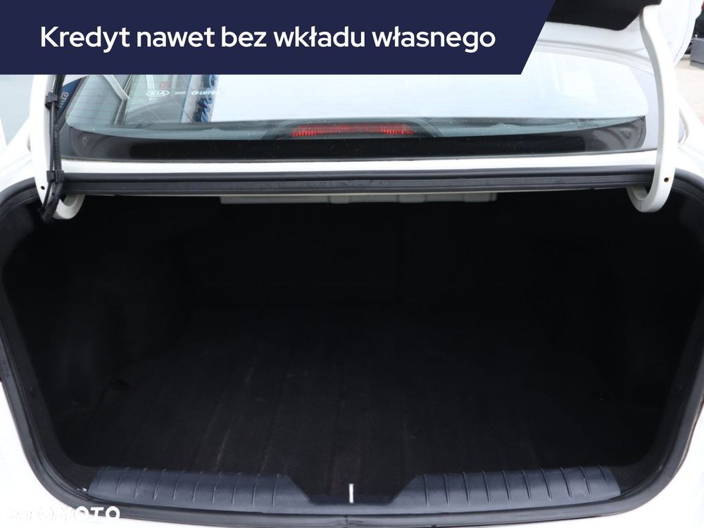 Kia Rio - 15