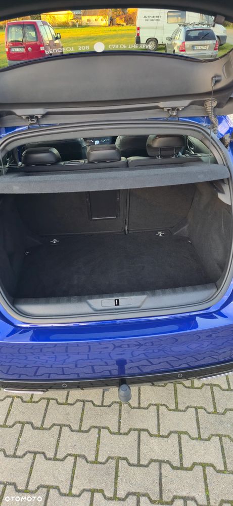 Peugeot 308 ver-bluehdi-fap-150-stop-start-gt--line-edition - 18
