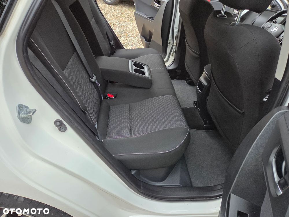 Toyota Auris 1.8 HSD Luna - 9