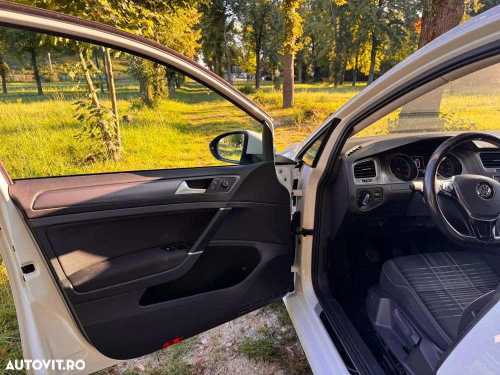 Volkswagen Golf 1.2 TSI BMT Comfortline - 15
