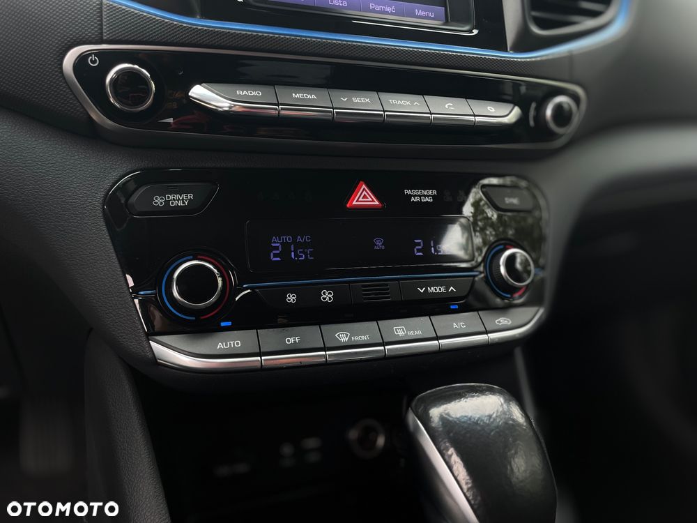 Hyundai IONIQ Hybrid Business - 29