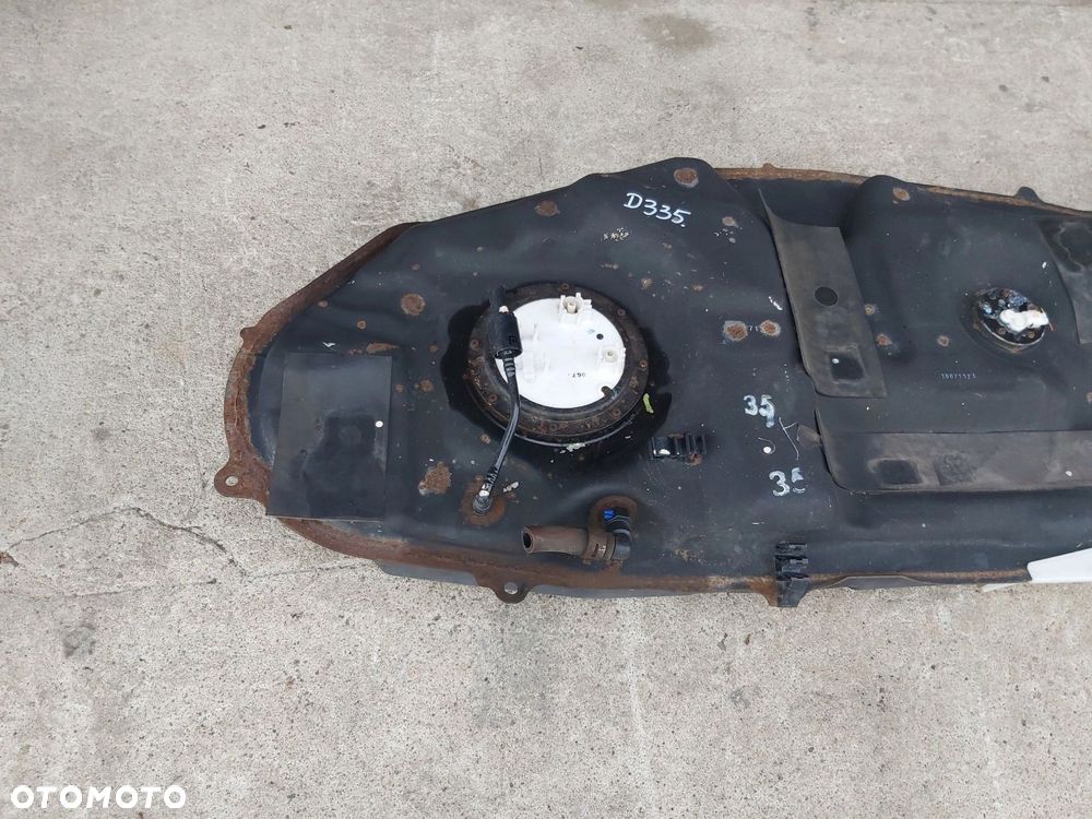 Toyota Rav4 III zbiornik bak paliwa 2,2 d4d - 1