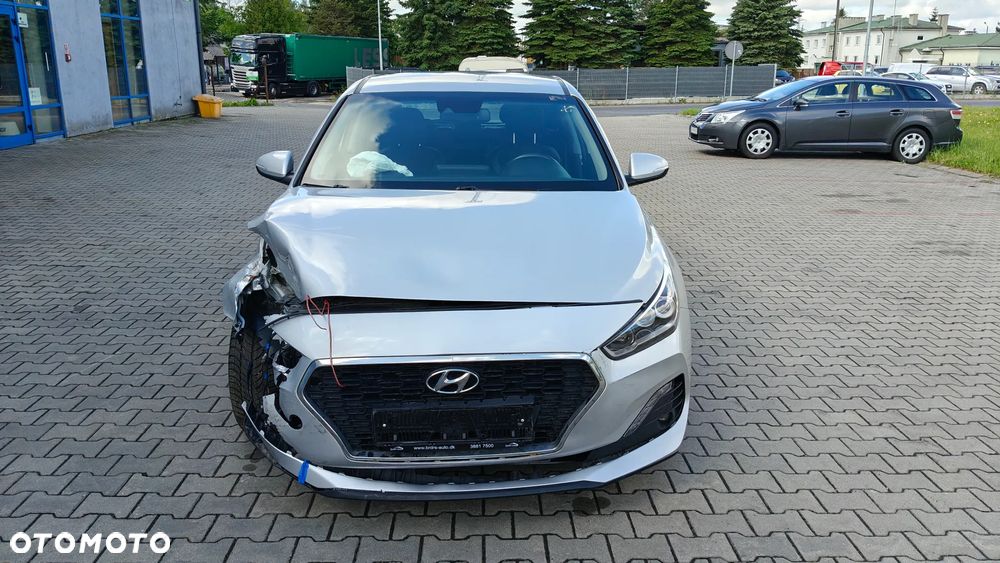 Hyundai i30 1.4 T-GDI DCT YES - 10