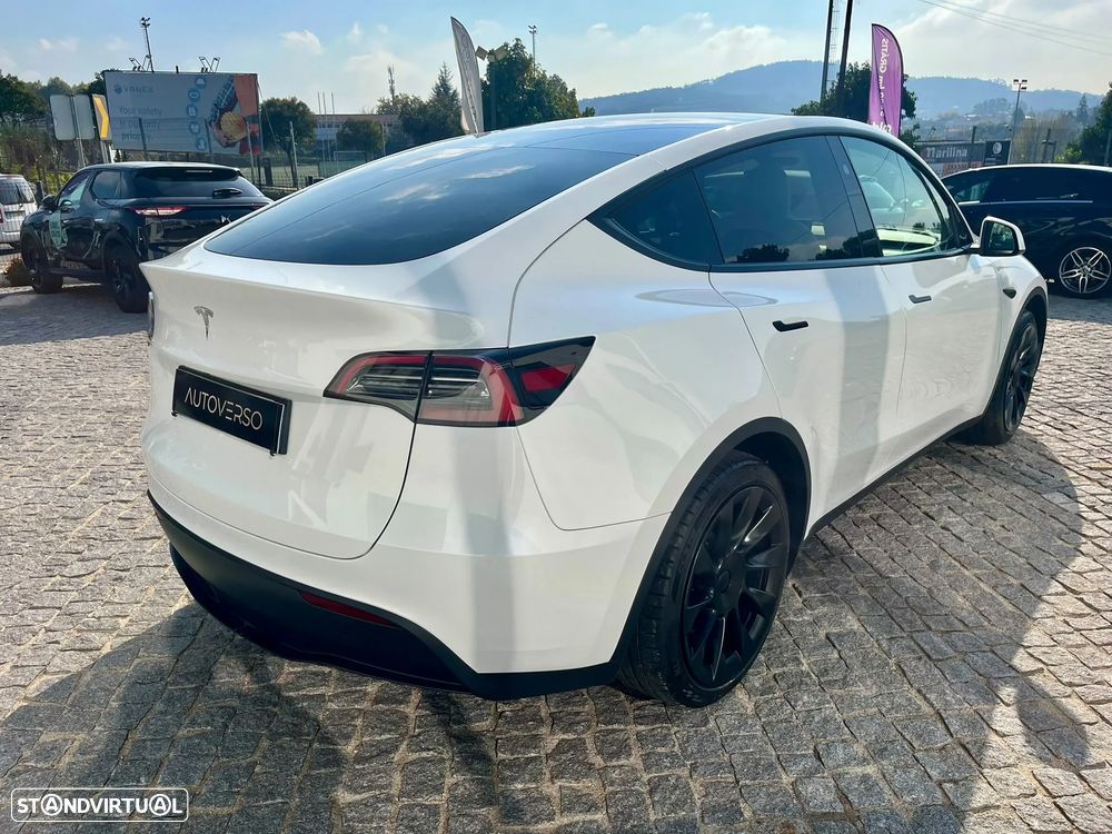Tesla Model Y Standard - 7