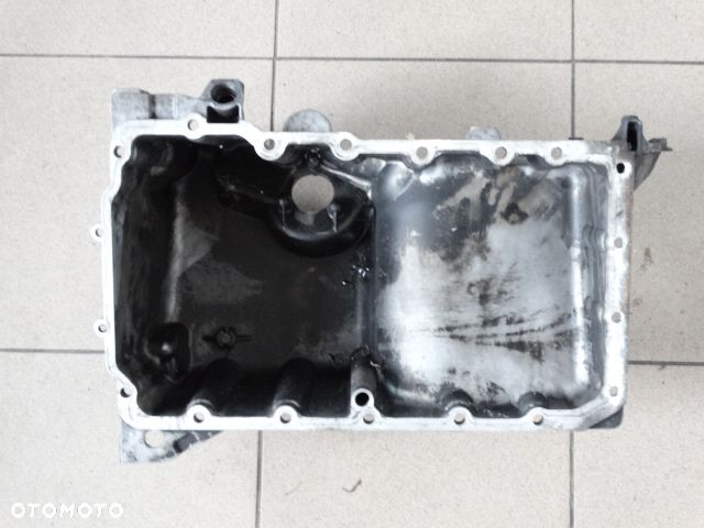 BMW Miska M47N2 2.0d 520d Miska Misa Olejowa Karter BMW 5 E60 E61   11137796050 7796050 11137806224 7806224 - 2