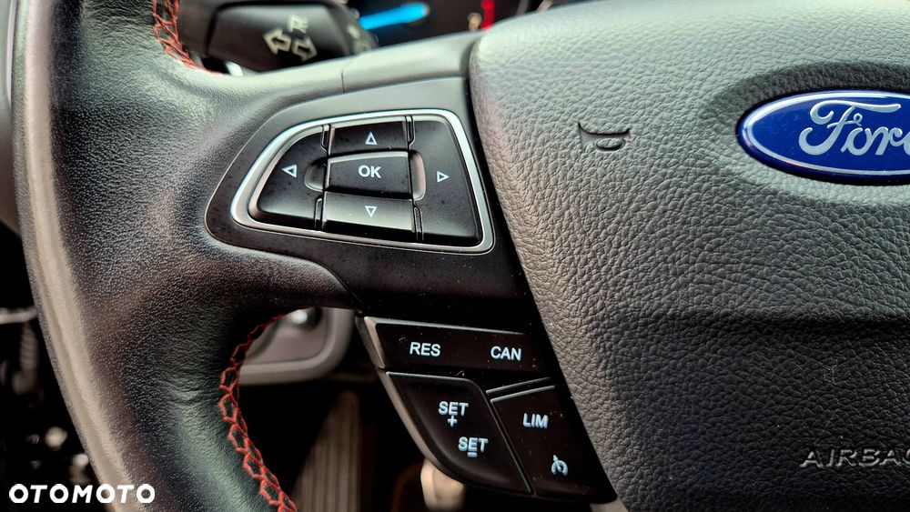 Ford Kuga 1.5 EcoBoost 2x4 ST-Line - 20