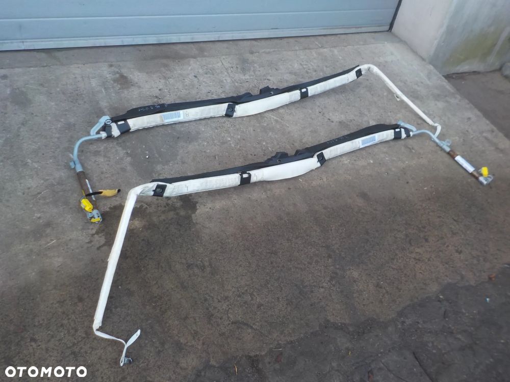 VOLKSWAGEN GOLF V 3D KURTYNA LEWA LUB PRAWA - 2