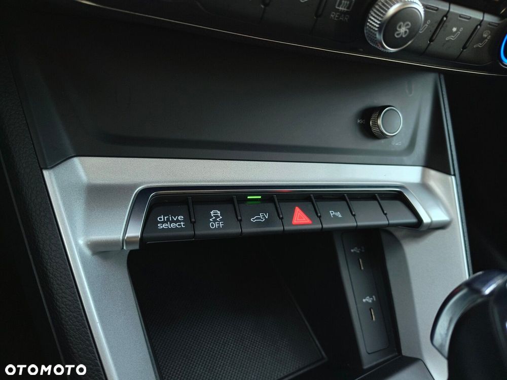 Audi Q3 - 19