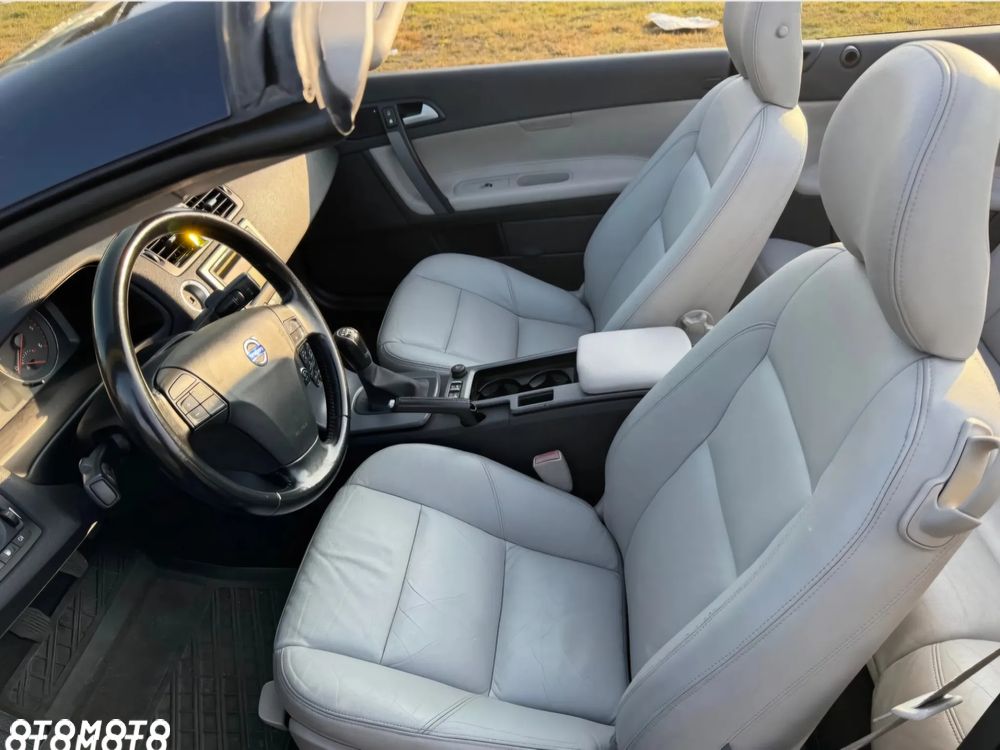 Volvo C70 2.0D Momentum - 6