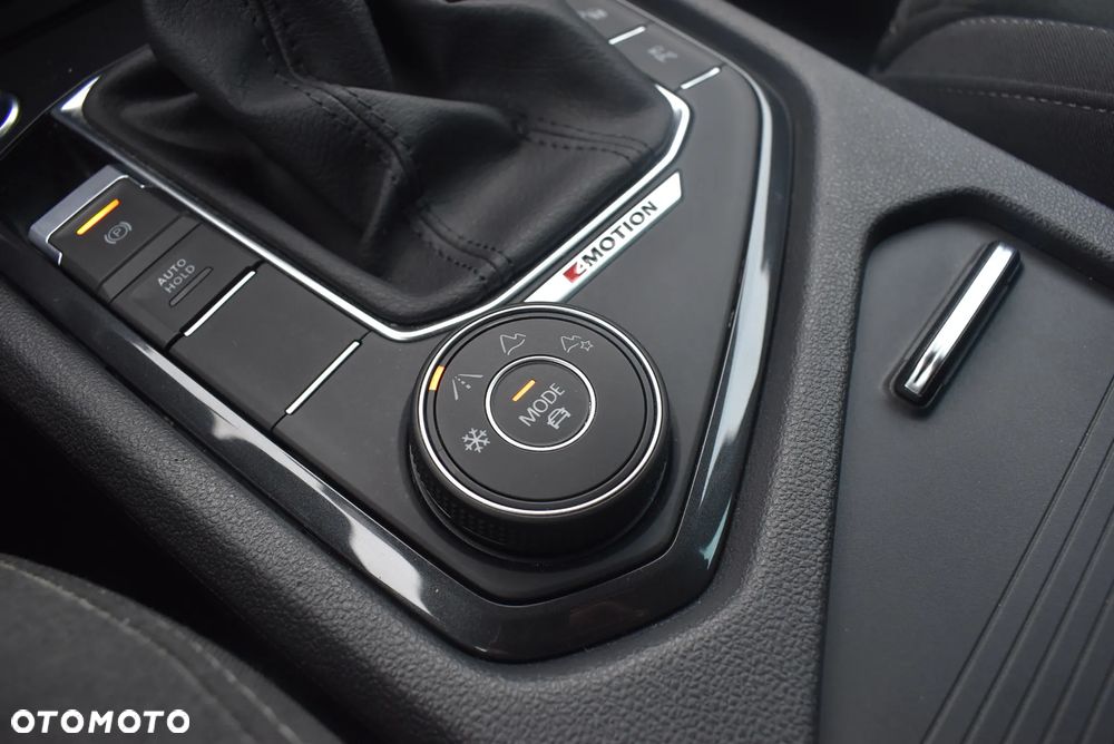 Volkswagen Tiguan 2.0 TSI 4Mot Elegance DSG - 27