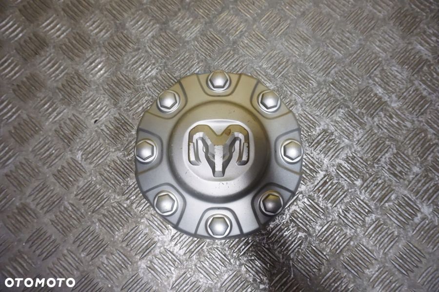 DODGE RAM 2500 3500 2019 - Osłona Piasty Dekiel Kołpak Srebrny USA - 5