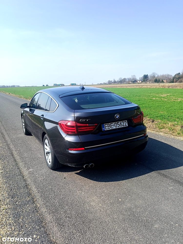 BMW 5GT - 2