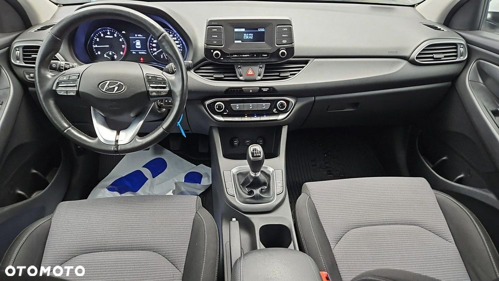 Hyundai i30 1.5 DPI Modern - 13