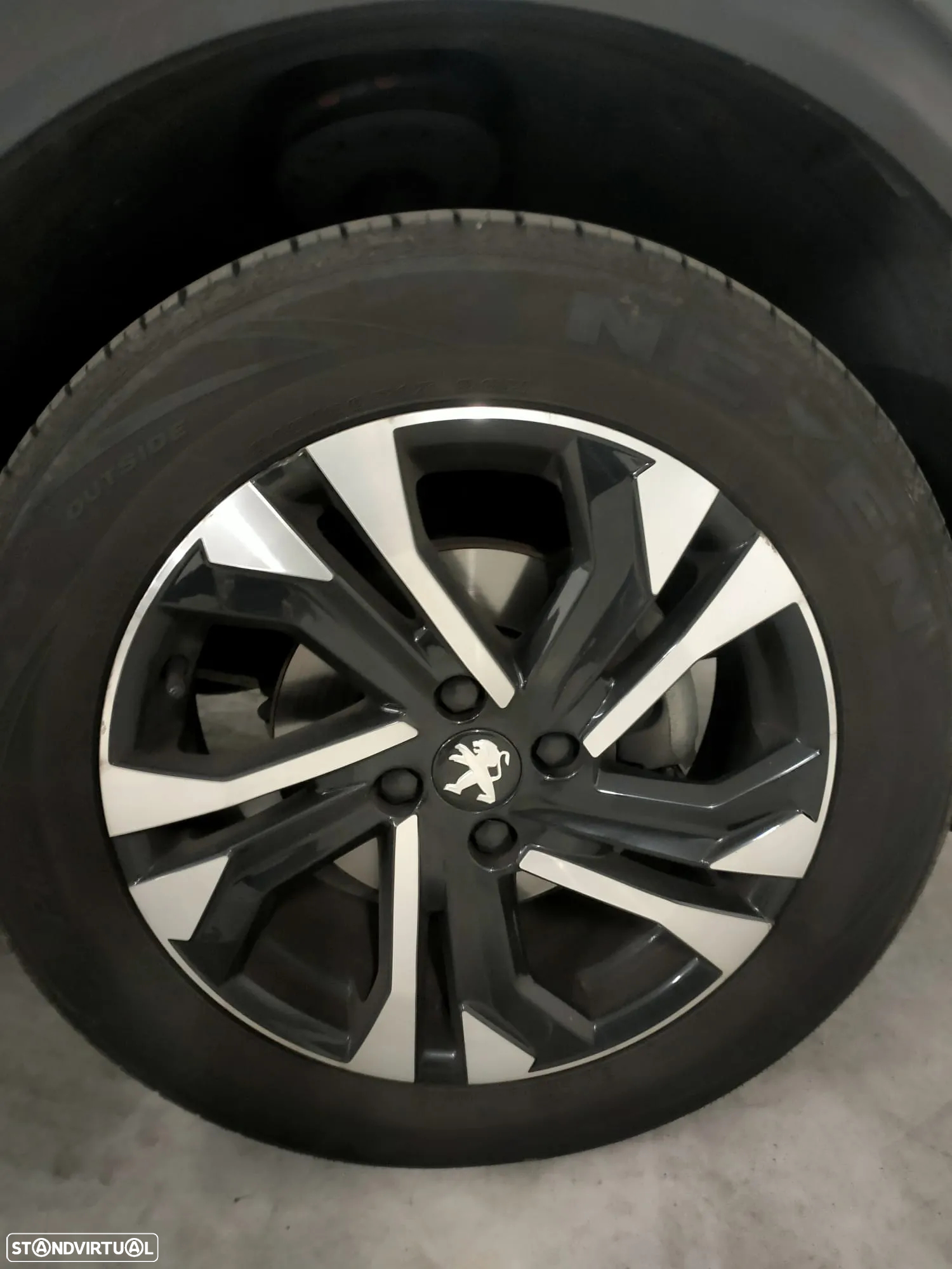 Peugeot 2008 1.5 BlueHDi Allure - 17