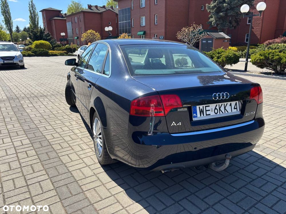 Audi A4 Limousine 2.0 TDI - 4