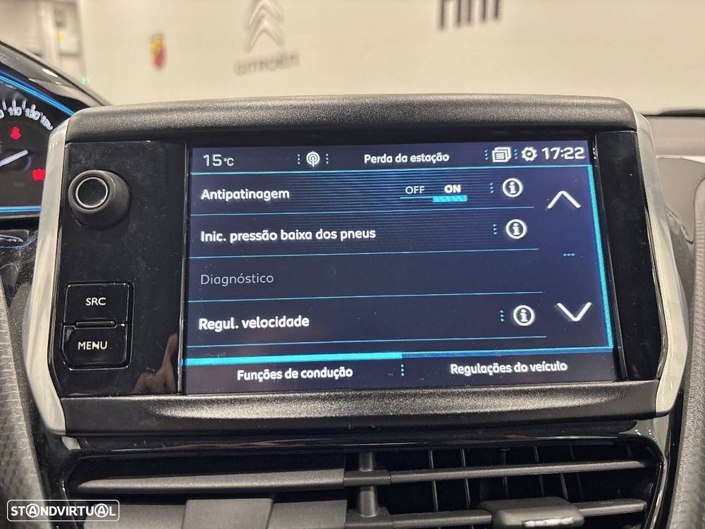 Peugeot 2008 1.2 PureTech Allure - 16