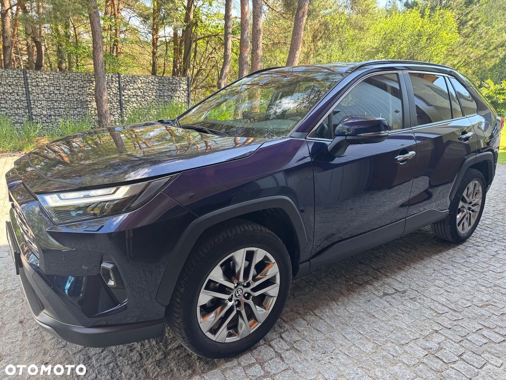 Toyota RAV4 - 1