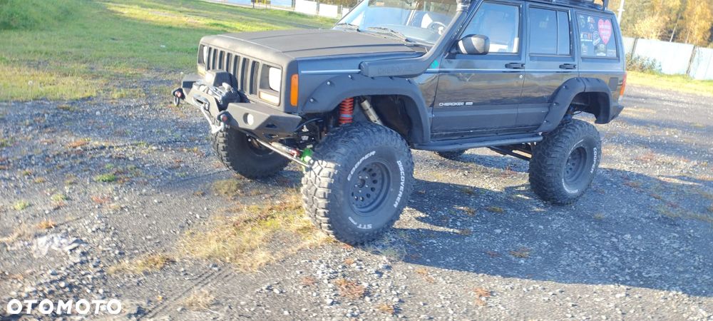 Jeep Cherokee 4.0 Limited - 17