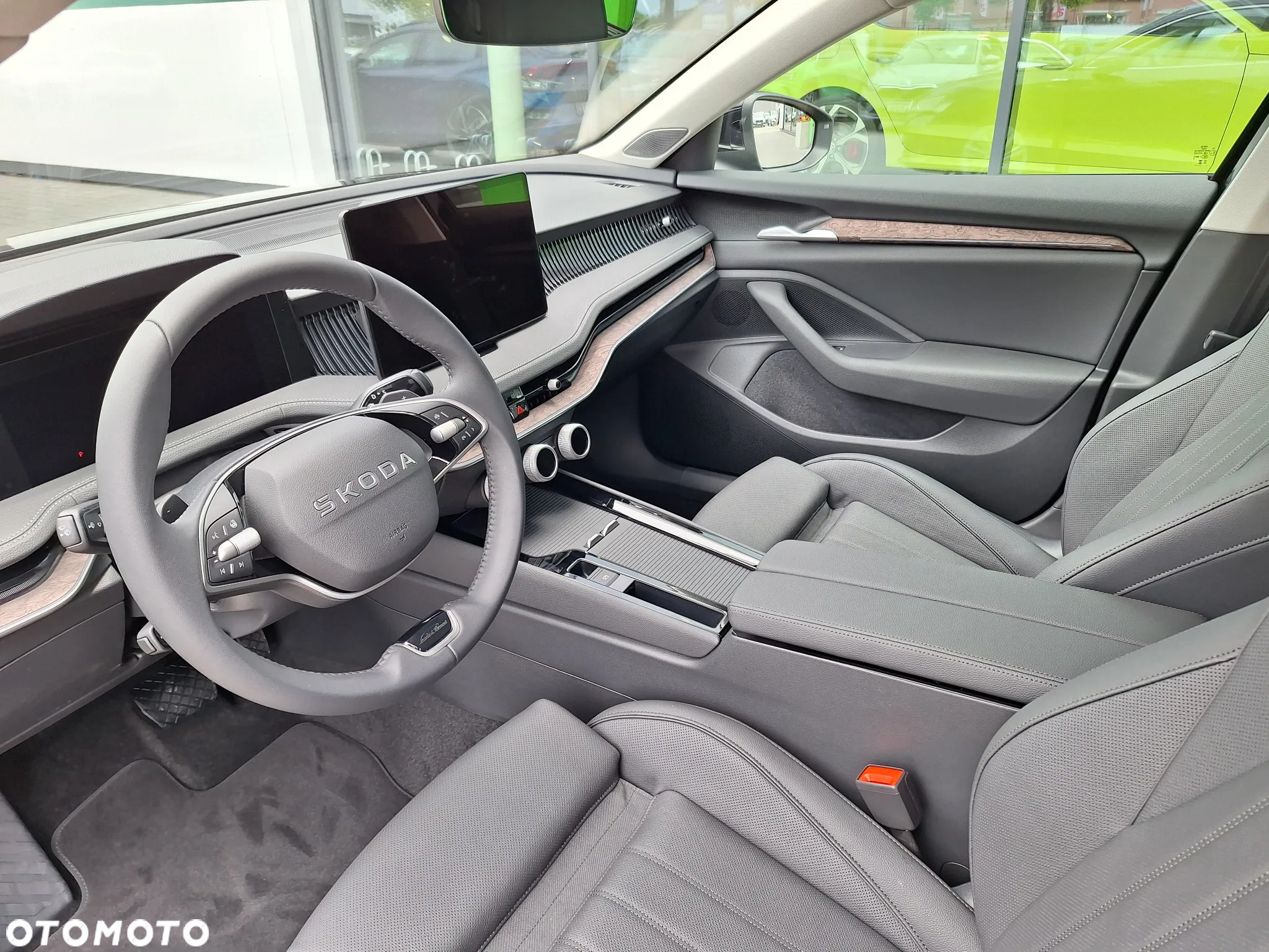 Skoda Superb 2.0 TSI L&K DSG - 9