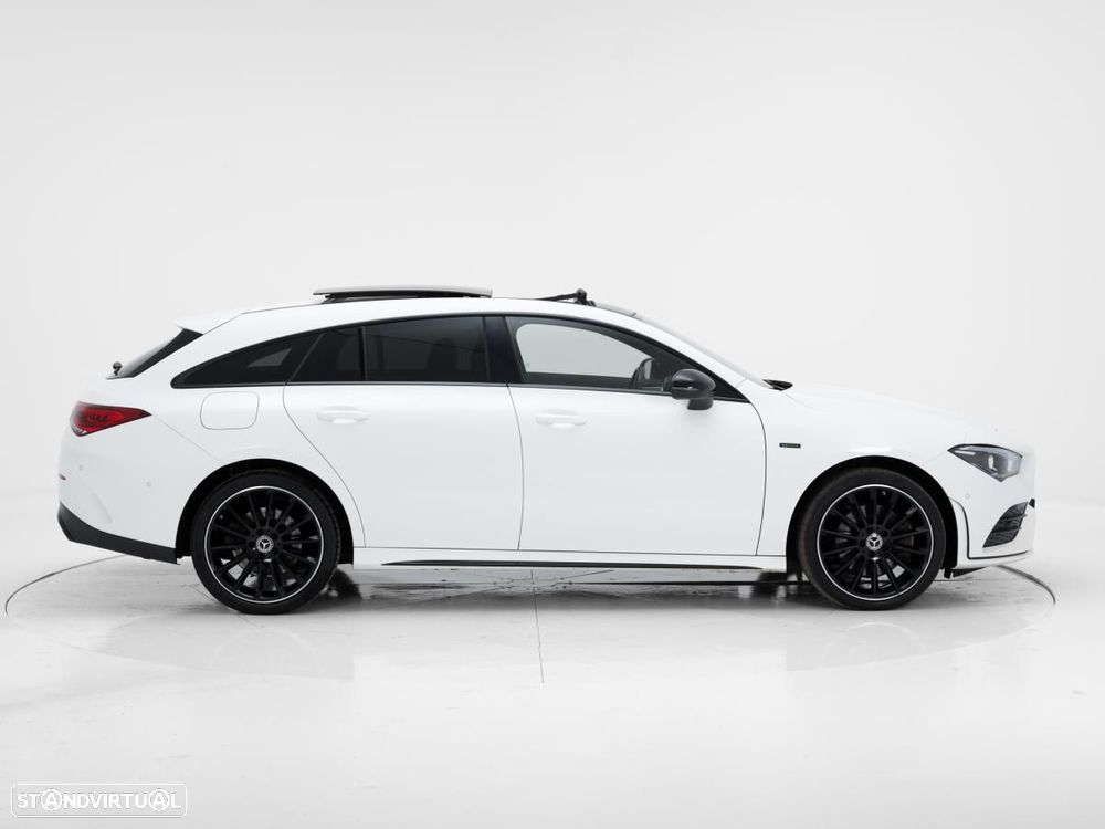 Mercedes-Benz CLA 250 e 8G-DCT AMG Line - 3