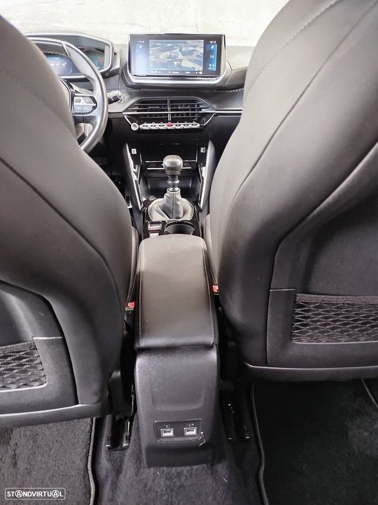 Peugeot 2008 1.2 PureTech GT Line - 34