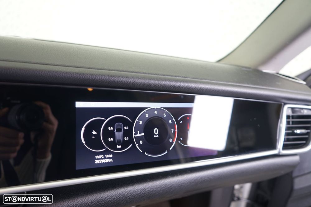 Porsche Panamera Platinum Edition - 44