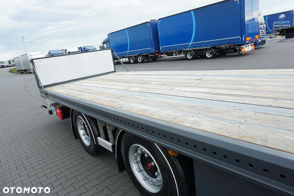 Fruehauf TANDEM / PLATFORMA / DŁ. 7,3 M - 17