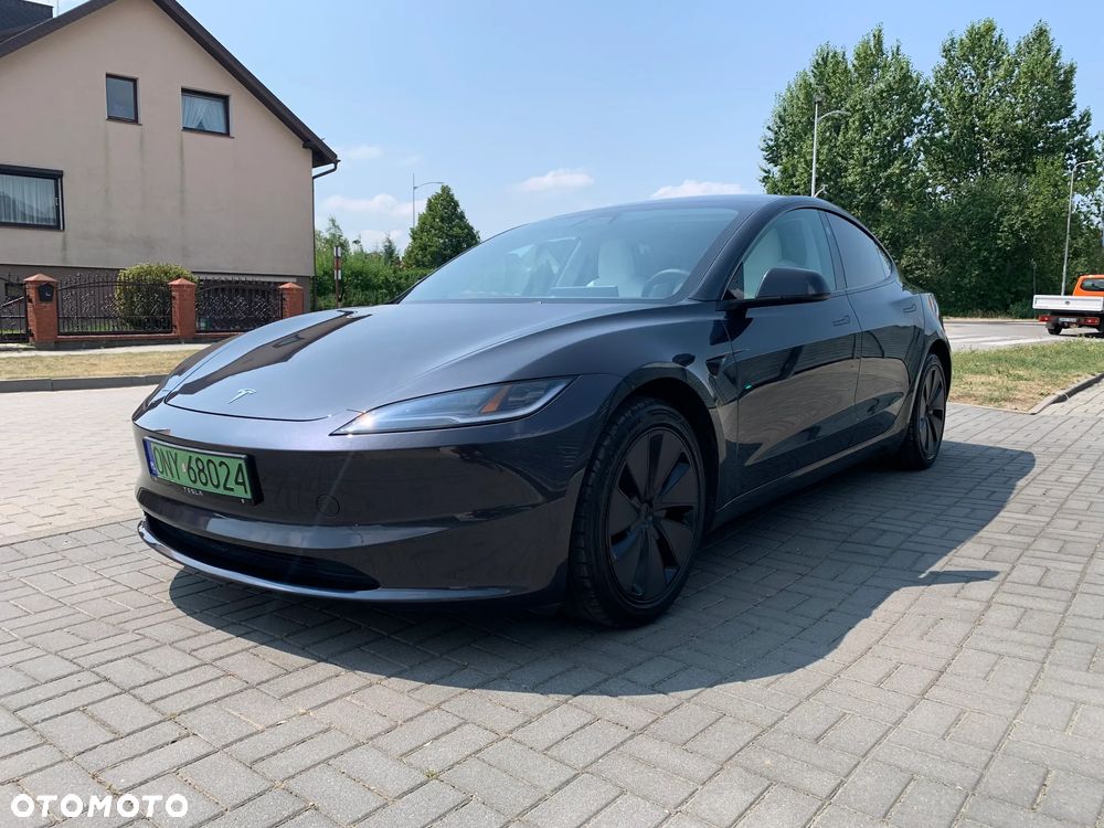 Tesla Model 3 AWD - 4
