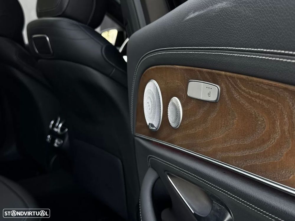 Mercedes-Benz E 300 - 36