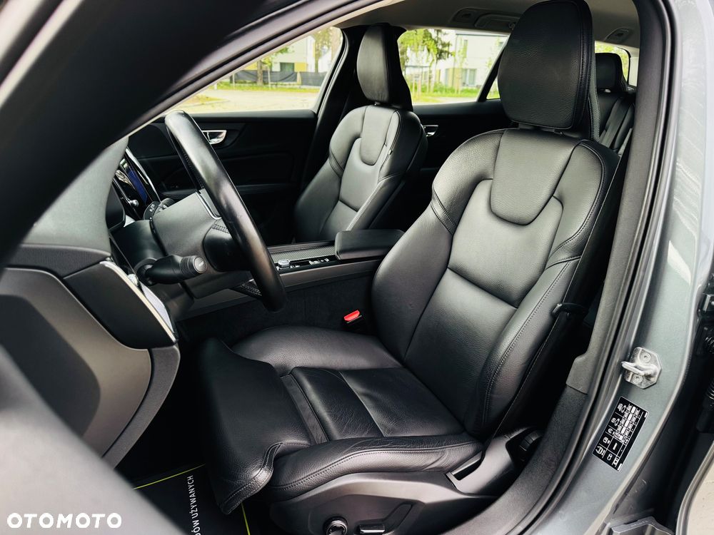 Volvo V60 D3 Geartronic Momentum Pro - 30