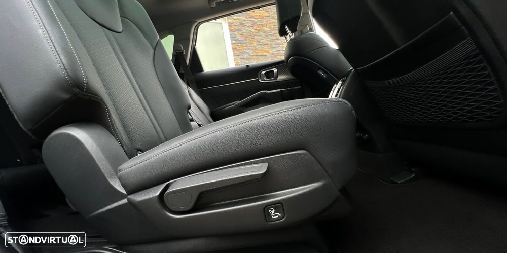 Kia Sorento 1.6 T-GDI HEV Concept - 32