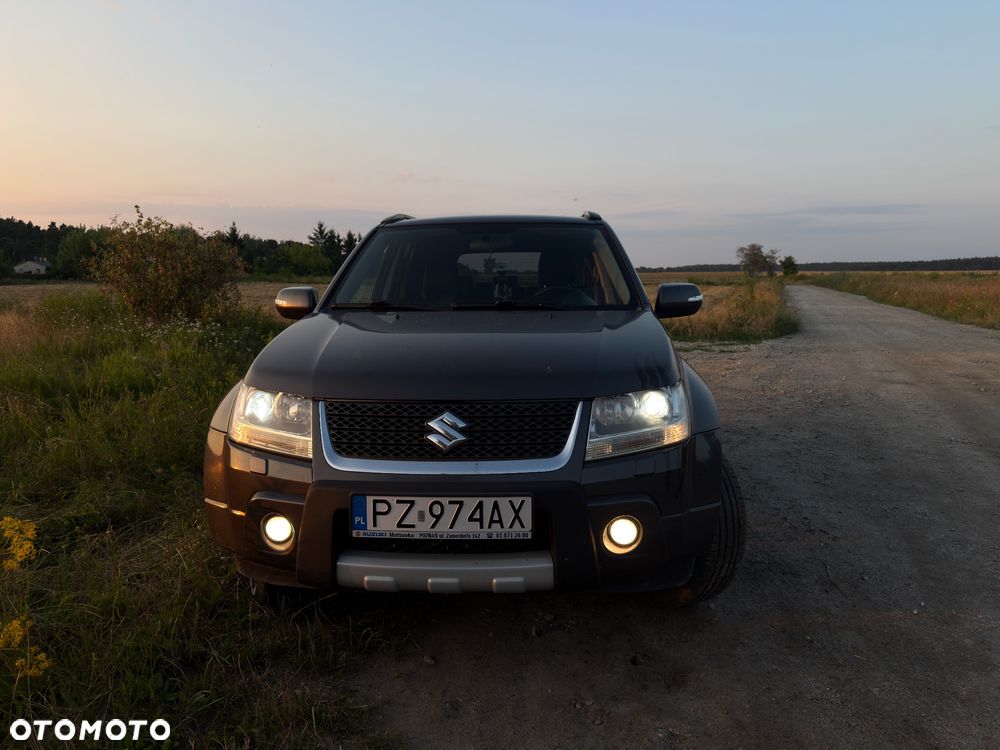 Suzuki Grand Vitara 2.4 Premium - 2
