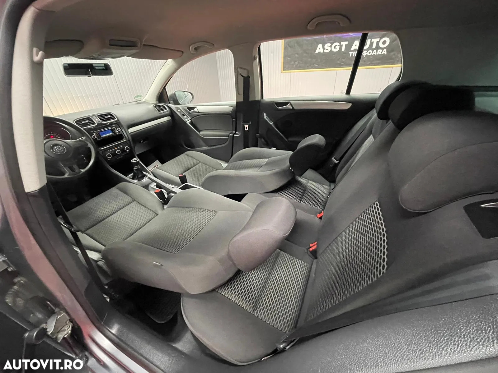 Volkswagen Golf - 13