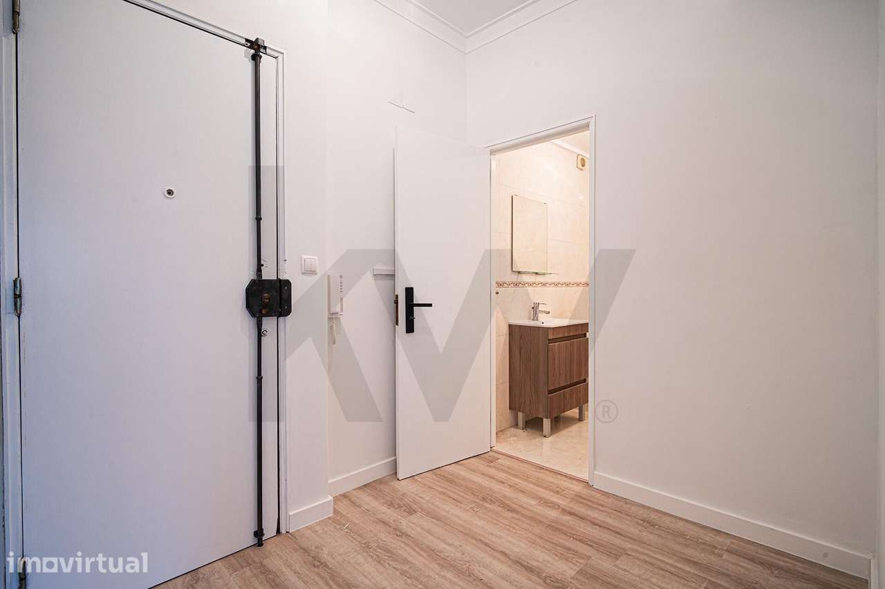 T1 Remodelado na Av. Almirante Reis, Garagem e Elevador – Centralidade - Grande imagem: 3/15